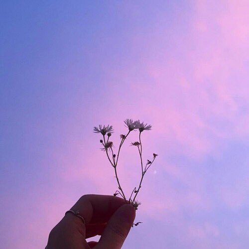 Belki mutluluk, 

Kaderden çok bir seçimdir ..