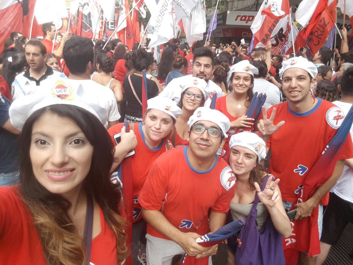 Los jóvenes radicales de San Martin hoy y siempre gritan #NuncaMas