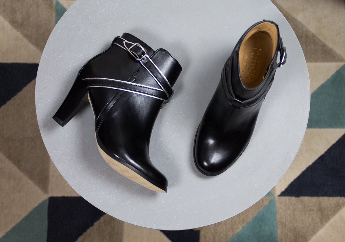 3 paires ! C'est tout ce qu'il manque comme pré-commandes pour lancer la première collection !! bit.ly/2mUAFuM Go go go ! 
#vegan