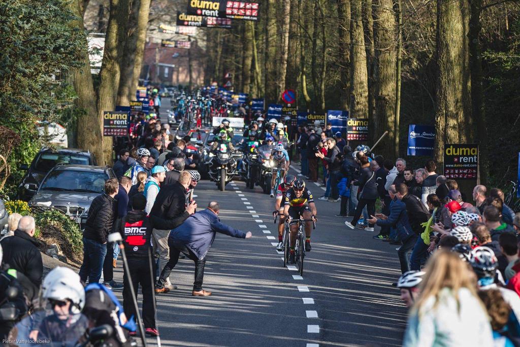 Pieter03011980's tweet photo. Phil is back @PhilippeGilbert @quickstepteam @E3Harelbeke #tiegemberg #cycling #wielrennen https://t.co/eXIl4lZerz