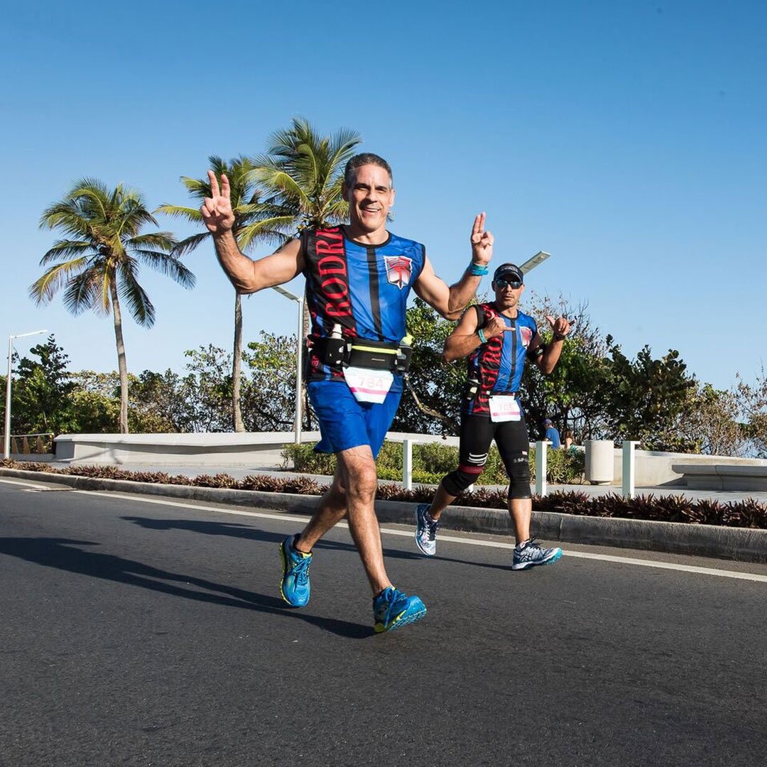 PRHalfMarathon's tweet photo. No hay mejor plan para el fin de semana que romper tu propio récord ✌🏼 ¿Cuáles son tus planes del fin de semana? #PRHalfMarathon #PR10K https://t.co/Ov8zdARUSv
