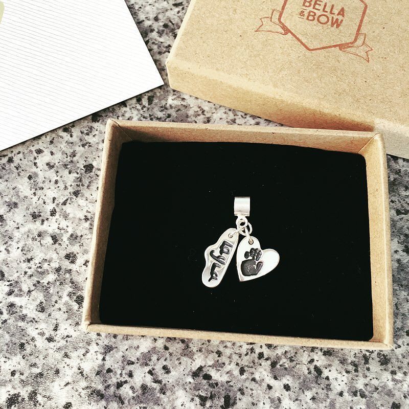 Beautiful handmade silver handprint charm with handwriting signature #handmadejewellery #h… ift.tt/2n0kiJ3