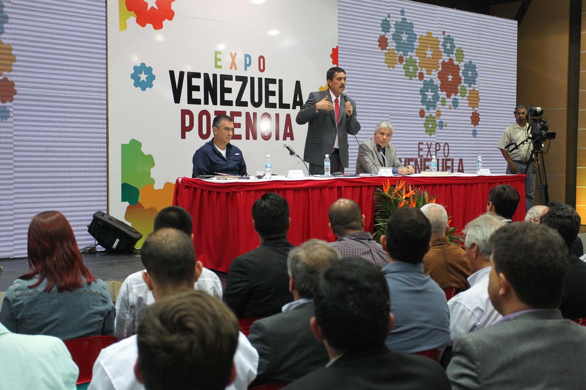 ViceVenezuela's tweet photo. Economía Comunal, expansión financiera para ideas innovadoras. Lea más aquí: https://t.co/pFaqv8hRkf #VenAlPoliedroALaExpo https://t.co/tBk6SLiwyb