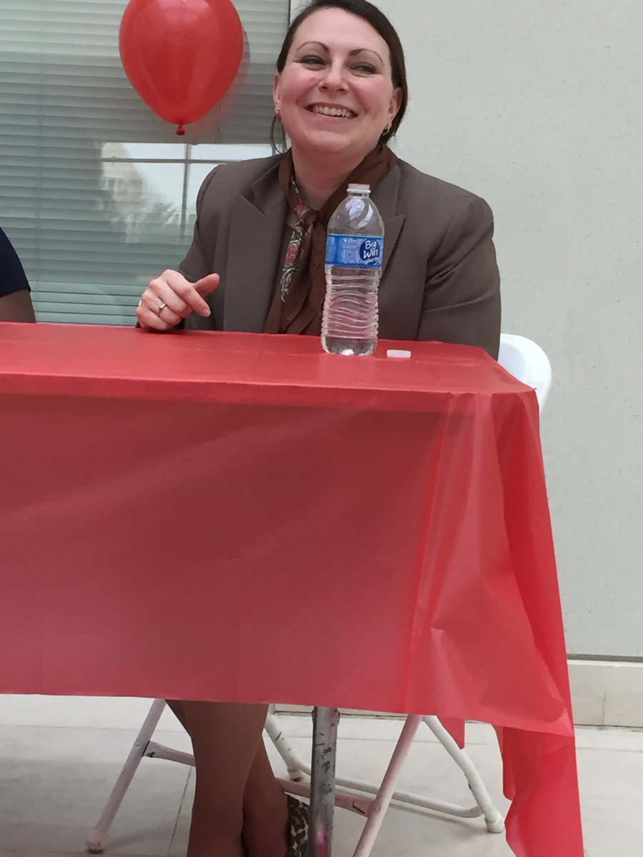 UNASHU's tweet image. “You have to see opportunity” Associate Dean Haplin #persistenceispower #genUN #UNASHU