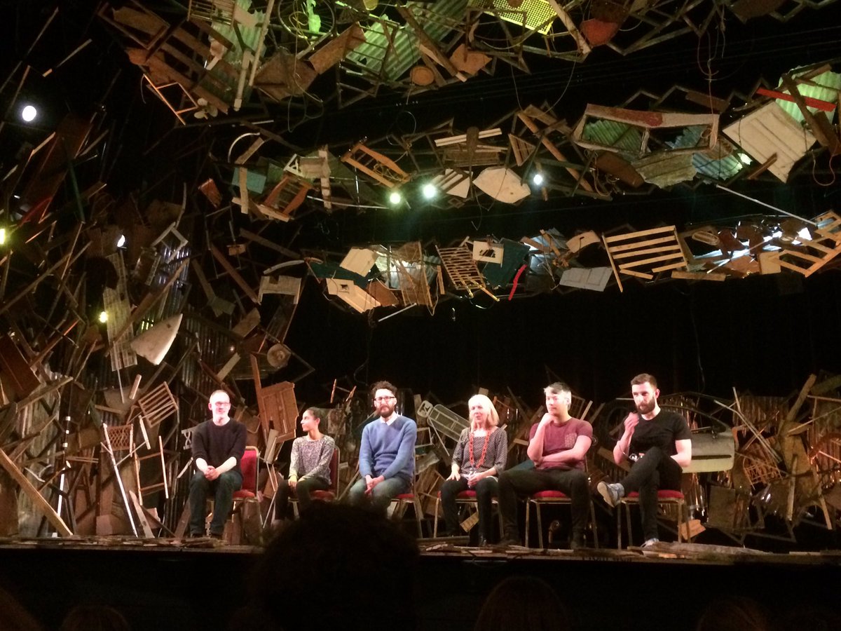 Hyunjungmakes's tweet photo. Q &amp; A with 'Running Wild' team after the beautiful performance. 'Oona' the elephant is just exquisite. Amazing eve @HackneyEmpire https://t.co/LXXNl2BEgn