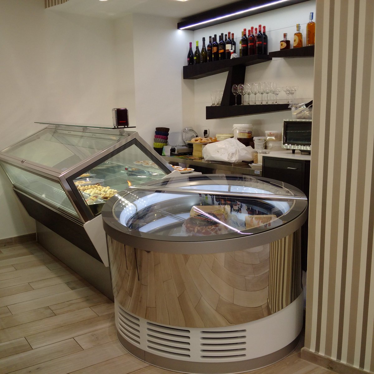 DesignCarmando's tweet image. 