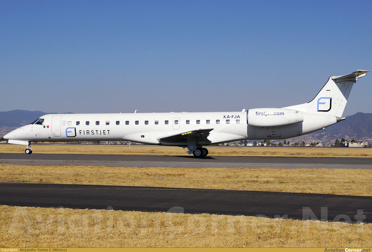 AlekzTC's tweet photo. Embraer EMB-145LR https://t.co/vfytd5KRnR vía @aviationcorner @embraer @EmbraerWatch #México #avgeek #FirstJet https://t.co/PFkzrZY7k1