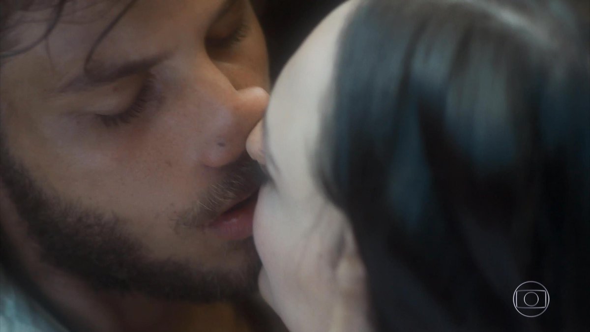whoisjupa's tweet photo. Que casal, hein. QUE CASAL. #NovoMundo https://t.co/D5695NISe3