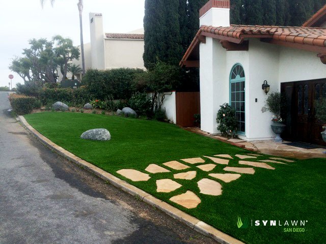 SYNLawnSanDiego's tweet photo. Paver maintenance is so much easier with artificial grass! #frontyardfriday #fridayfeeling https://t.co/0Ov7rZzZxV https://t.co/m8P9cjpDPR
