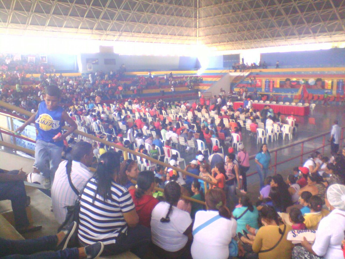 TelleYanett's tweet photo. Congreso de la Patria capítulo Educación otra fiesta magisterial solo en Revolución.♥♥ https://t.co/czGHOIB0Ph