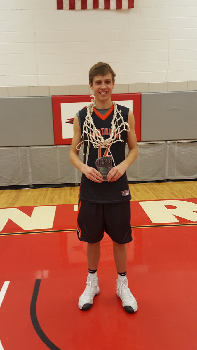 rwoeste1's tweet photo. @DrWoeste Happy 21st Birthday! My favorite basketball player! Number 1 son! Have a great day.#birthday #birthdayboy https://t.co/XK1PxamX6d