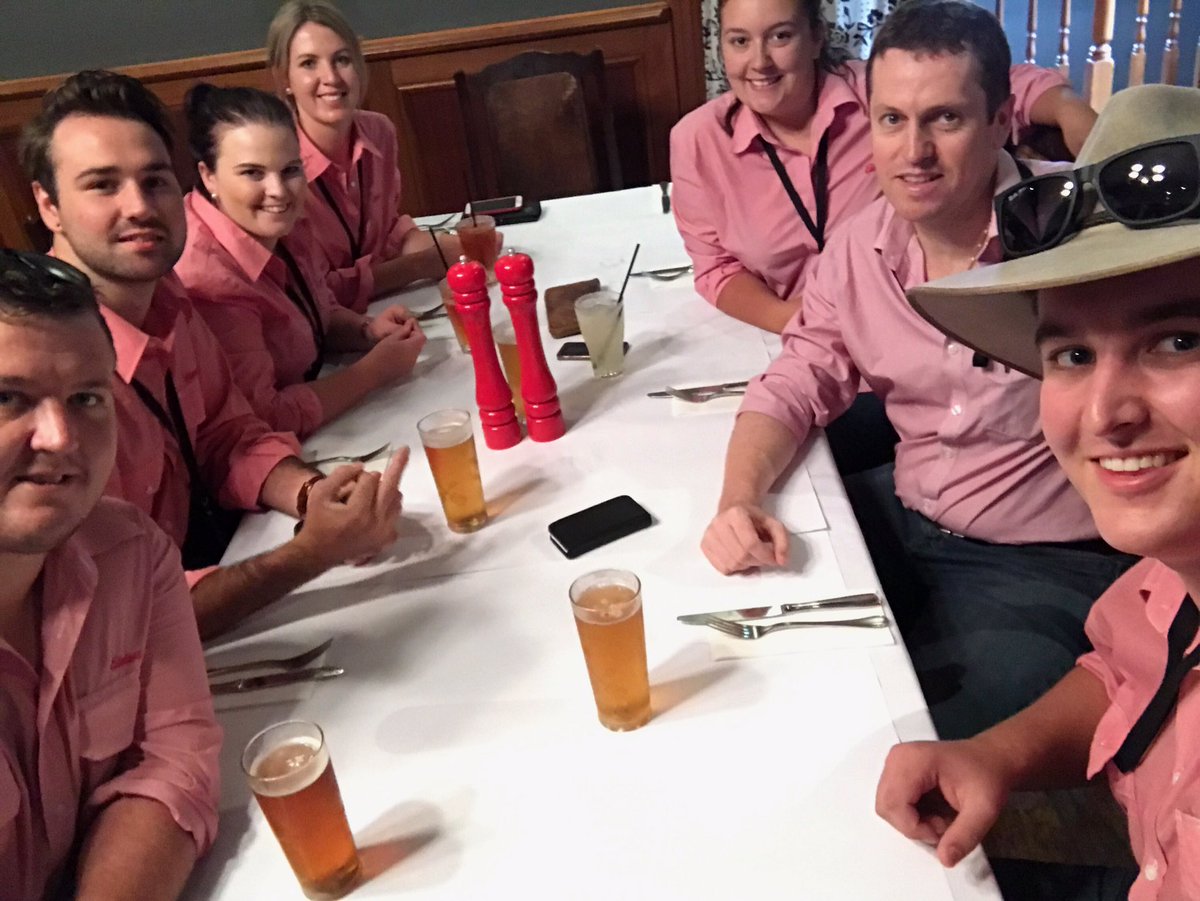 hopeperry94's tweet photo. A sea of pink in Adelaide this week #elders #grads @GrahamPage01 @EldersLimited https://t.co/zYnOe1sHgM