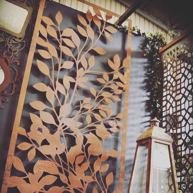 InteriorsRadic1's tweet photo. Cutwork panels in metals take our heart away! #design #designdelhi #interiordesign #interior #lifestyle #interiordelhi #noida #designtweet https://t.co/nLjDlNRDPc