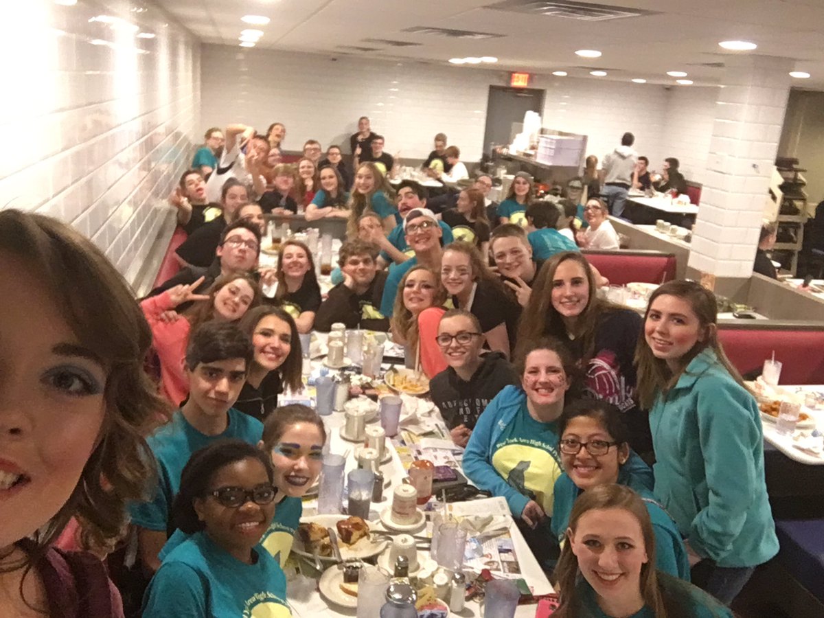 Congratulations to everyone for a fabulous opening night!! Let's do it again tomorrow! 🐠