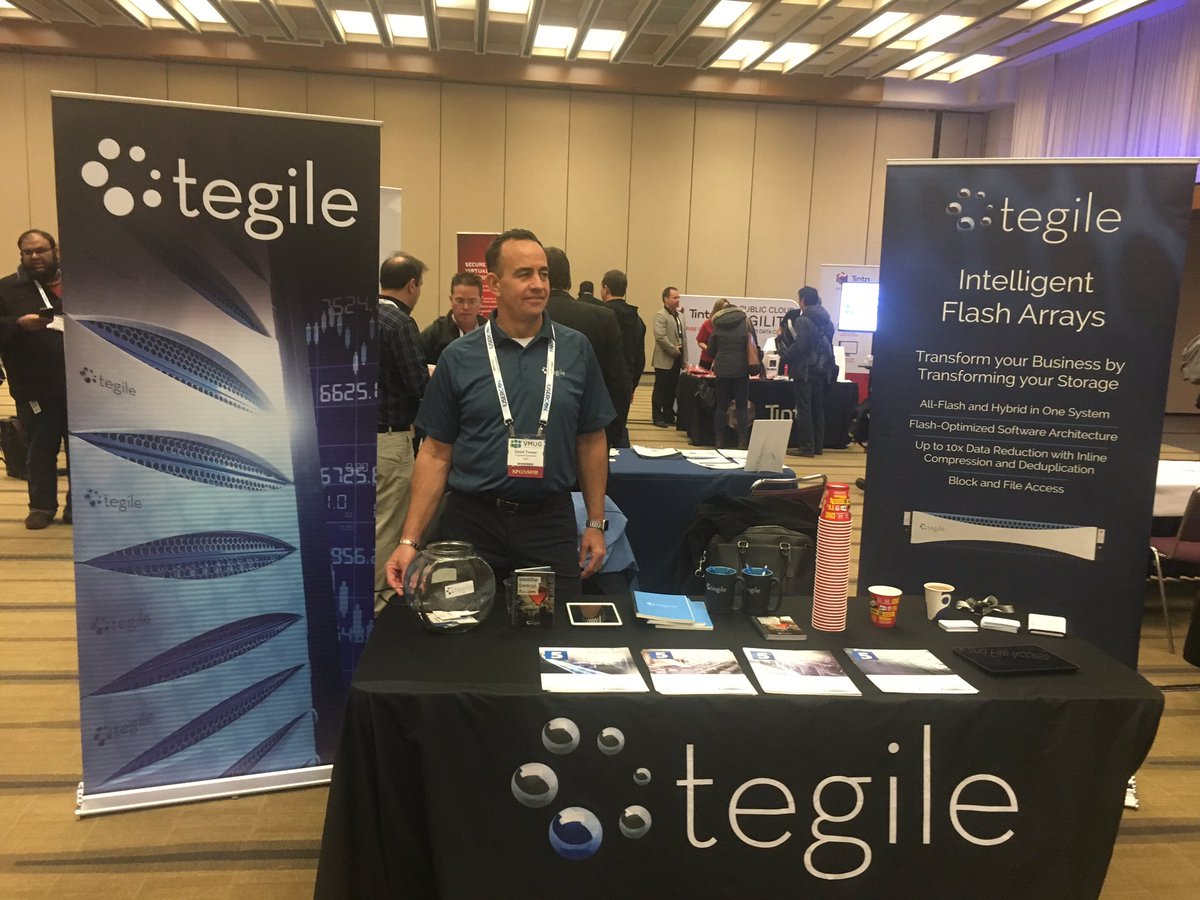 purepants02's tweet photo. This is @twister68 He is with @Tegile He is very #british and look how svelt he is! #gotwister!!! #rolluptherim @TorontoVMUG #wehavemorecups https://t.co/zmET9uCAG6