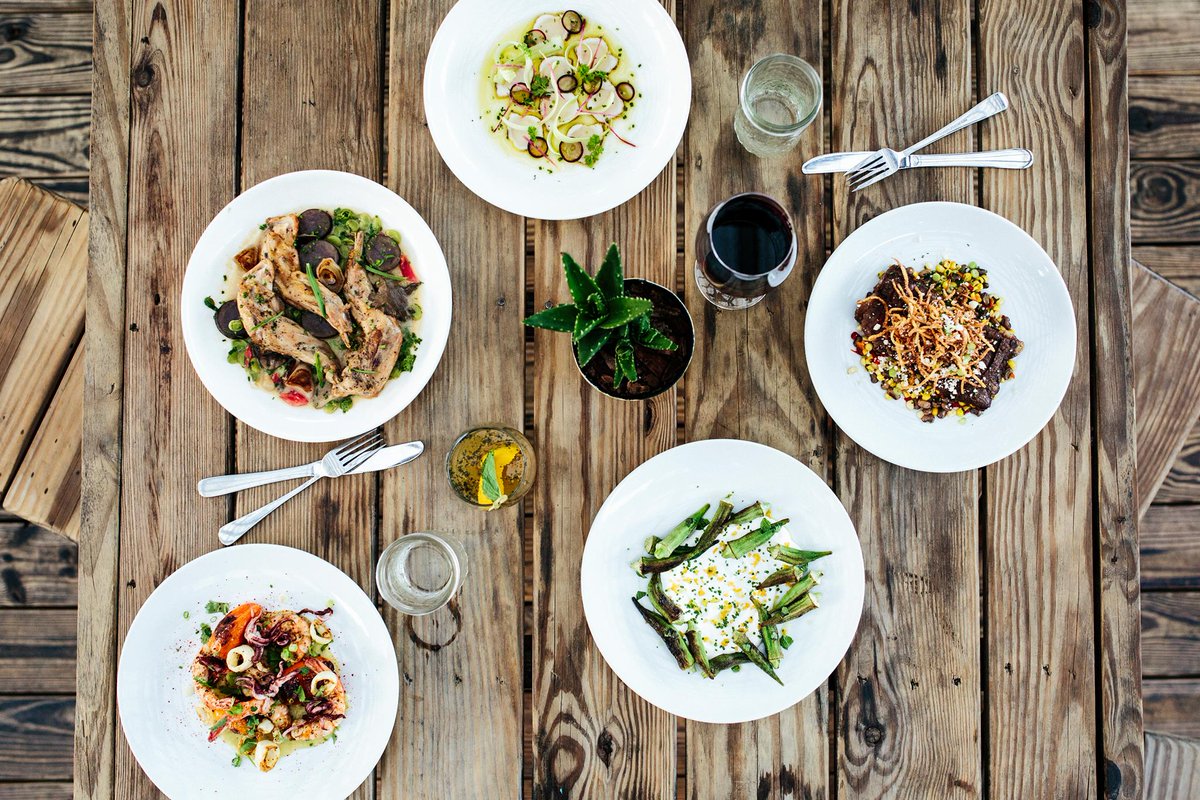 Bird's Eye View at <a href="/TheLotCHS/">The Lot Charleston</a>! #CHSeats #HolyCityEats bit.ly/2mAMu8I