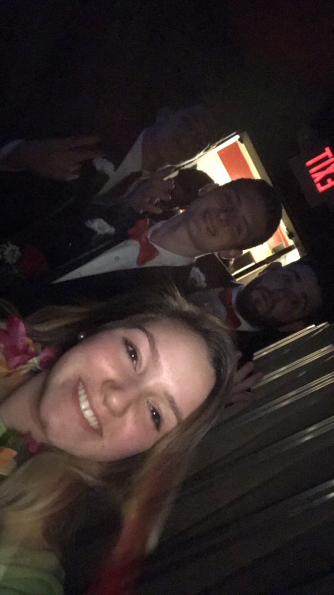 mhsapb's tweet photo. Aloha from backstage #mrmhs2017 https://t.co/EWOkT26f2E