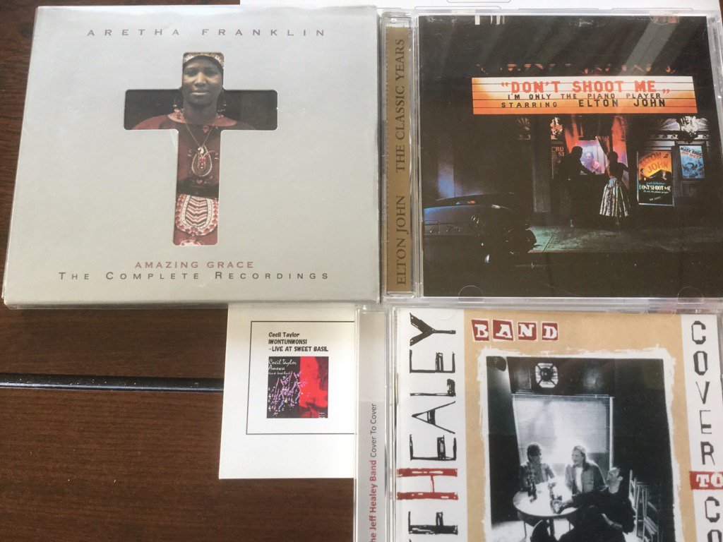   happy birthday. Aretha Franklin
& JEFF HEALEY
& Elton John
& Cecil Taylor
& Three persons 
