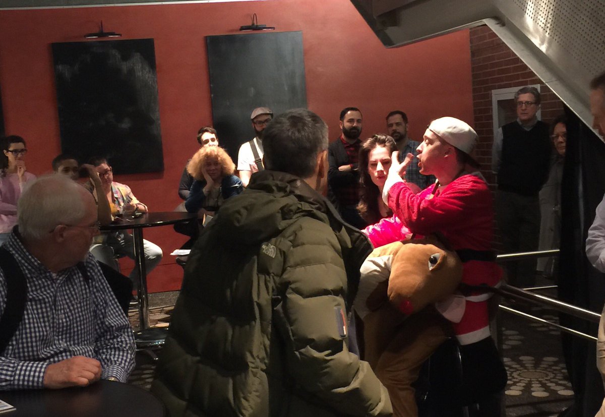 TDFNYC's tweet photo. What's changed? #Performeteria https://t.co/gomYugcDw7