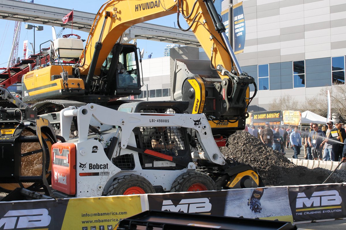 MBAmericaInc's tweet photo. #ConExpo2017 was a great show! Thanks to the staff, exhibitors, and attendees! We had a crush-tastic time! Until next time, .@conexpoconagg https://t.co/t8ubJ1cV00