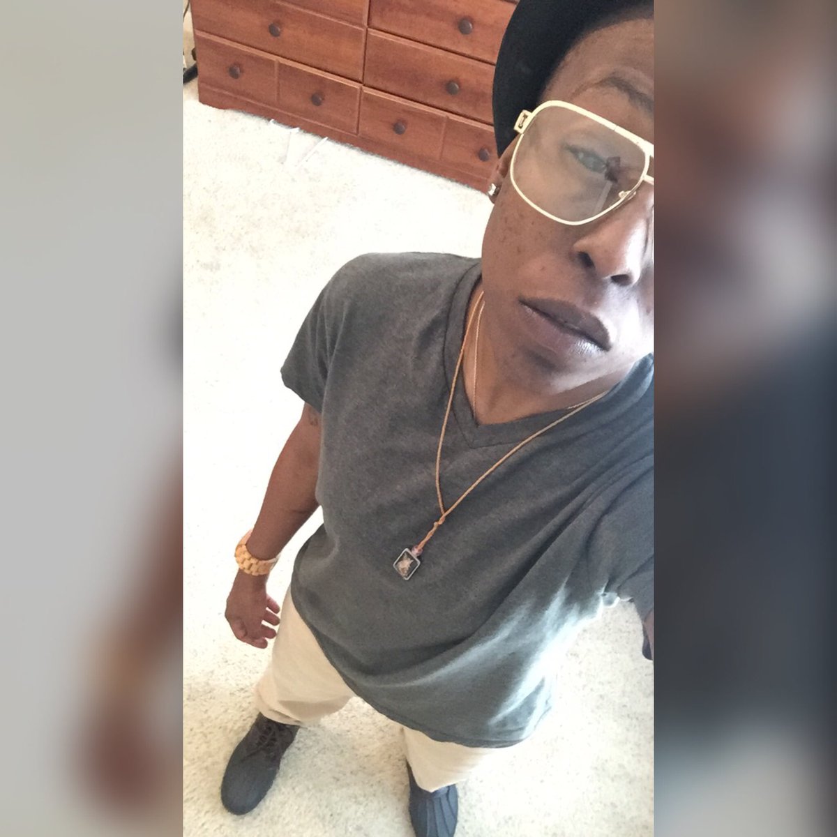 YungCrusay's tweet photo. #shortstudtwitter 5'3 but my left stroke is the death stroke ๐๐๐ #issagaygirl #issadyke https://t.co/pF9F7MWlOr