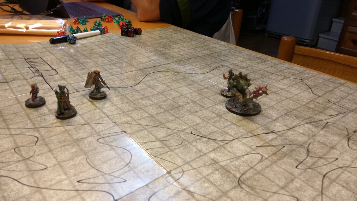 lucamaistro's tweet photo. My paladin defeated Irovetti and naga alone because charmed ranger and #PartyBard π¨
@reapermini @paizo #giocodiruolo #dnd #pathfinderrpg https://t.co/n0xPtvjnE1