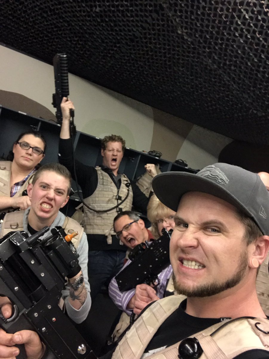 PACNORTH_DIM's tweet photo. Awesome team build today with the #3313dreamteam DS's, ASM, SM all included real life battlefield was awesome @KayMelton17 @LoganFellhauer https://t.co/V3vGDO5z2T