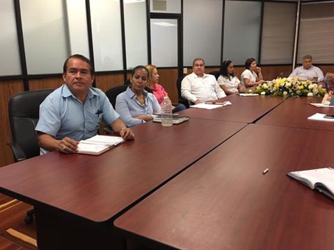 TecNMEscarcega's tweet photo. Personal de la #LicEnGastronomía se reúne con el #DirGral @CarrillOrtegon para revisar los indicadores a evaluar por la #CONAET. https://t.co/yUG3bJbgoD