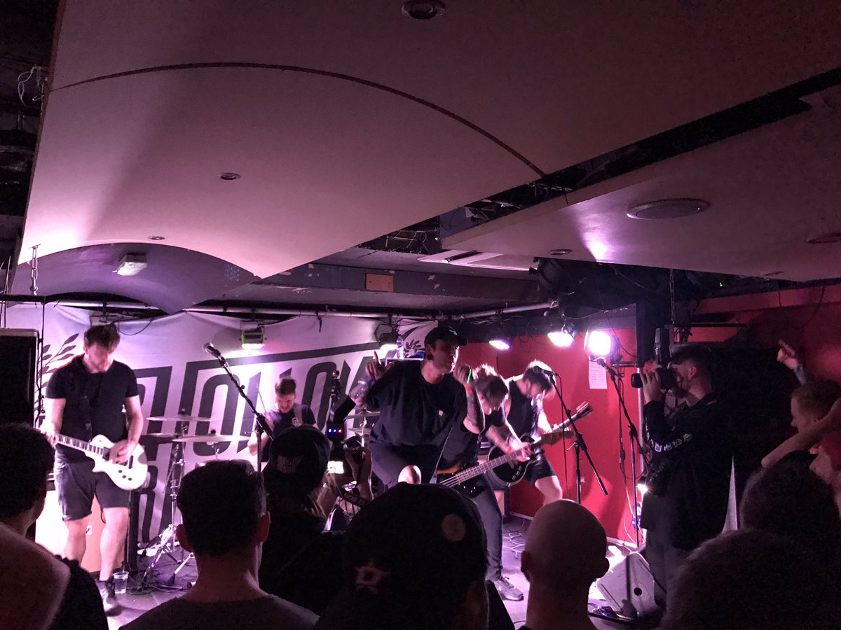 _FTWBAND's tweet image. @OHOHofficialuk absolutely killed it tonight, one of the best gigs we've been too for a long time, congrats boys #OurHollowOurHome