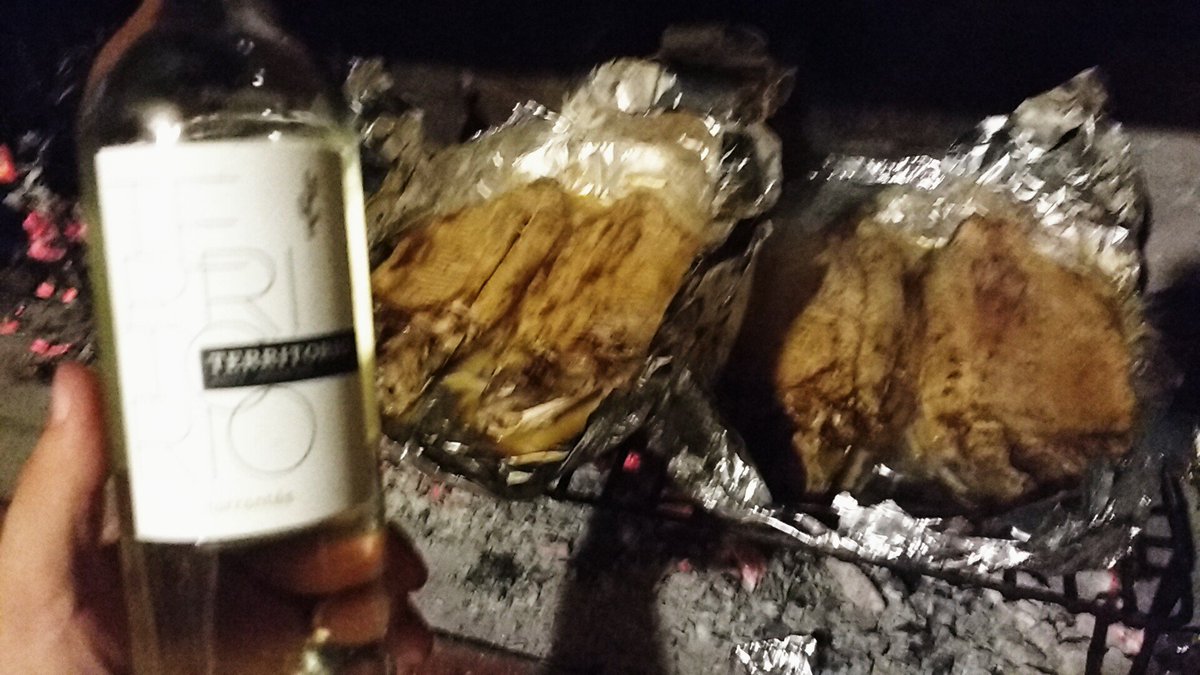 Sábalo a la parrilla y torrontés salteño de <a href="/AmalayaBodega/">Bodega Amalaya</a> espectacular combinación!