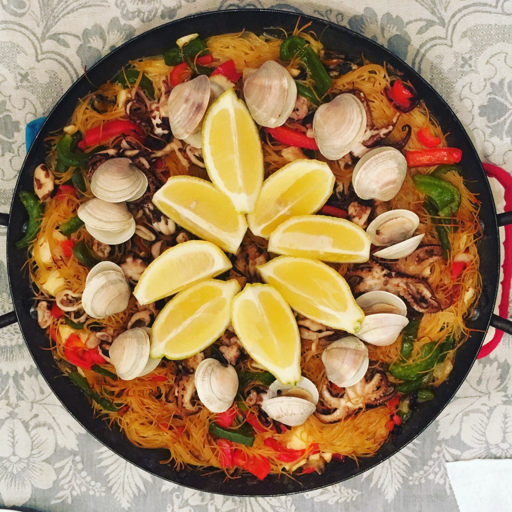 Fideuà!  elisacrye.com/2017/03/25/fid…