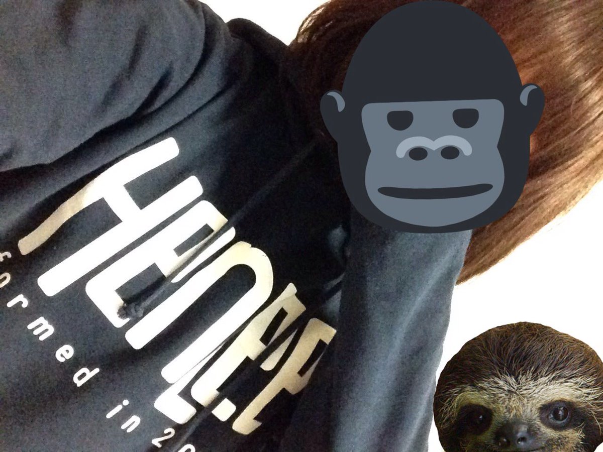 sugar310sato's tweet photo. HenLeeは生でもかっこよかった！！セトリ好きな曲ばっか（ ; ; ）パーカーもらすいち買えて良かった〜。タバコくさい😚
#BANDASTIC4 https://t.co/lACo3vdKx7
