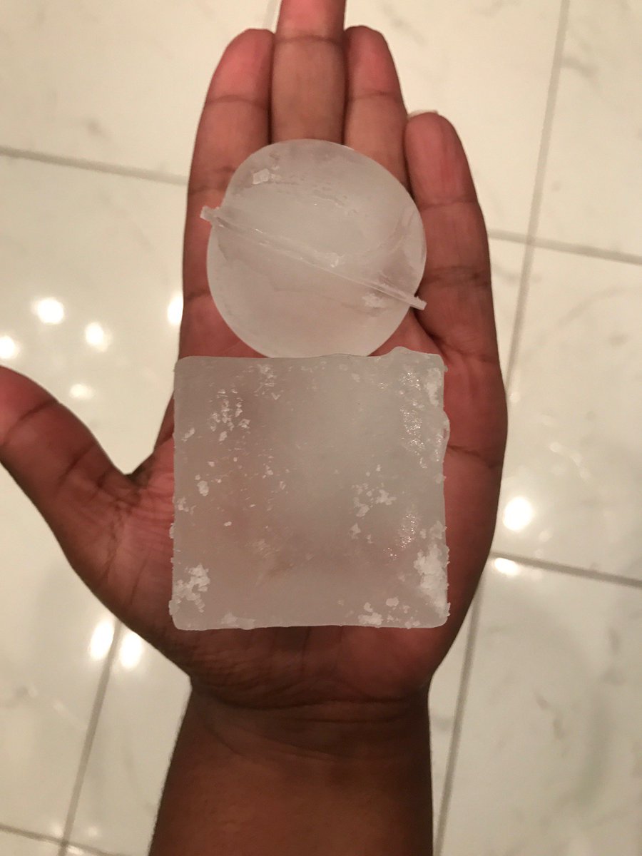 birdcolaw's tweet photo. Check out my #review of these #KELLM #icetrays: https://t.co/4MA53LHTmr buy here: https://t.co/LZuFITtsPu #sponosred #promo #Ad #bigballs https://t.co/EERHoLv96b