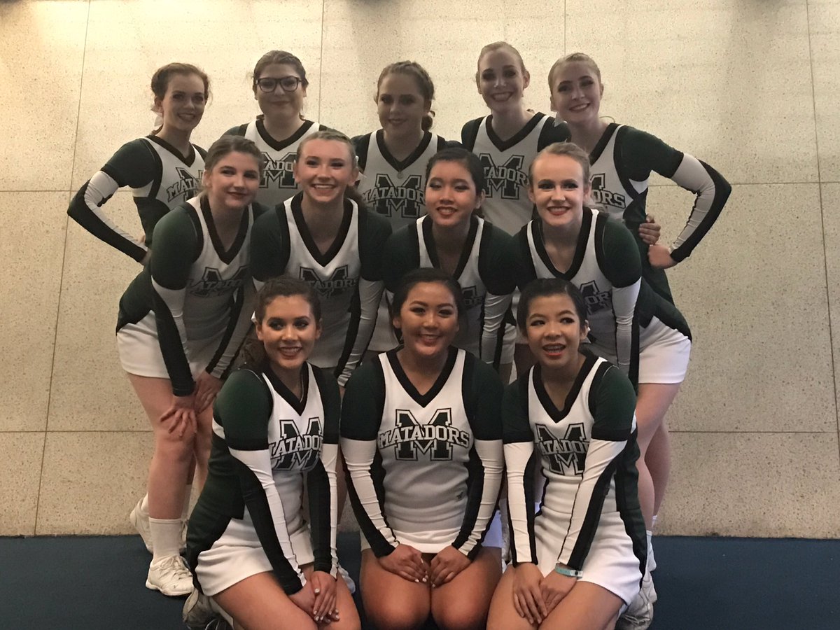 MHSCounsel's tweet photo. The JV and Varsity cheerleading squads, taking on Nationals with Miramonte spirit and pride!! #GoMats https://t.co/FfDpKVBCKK
