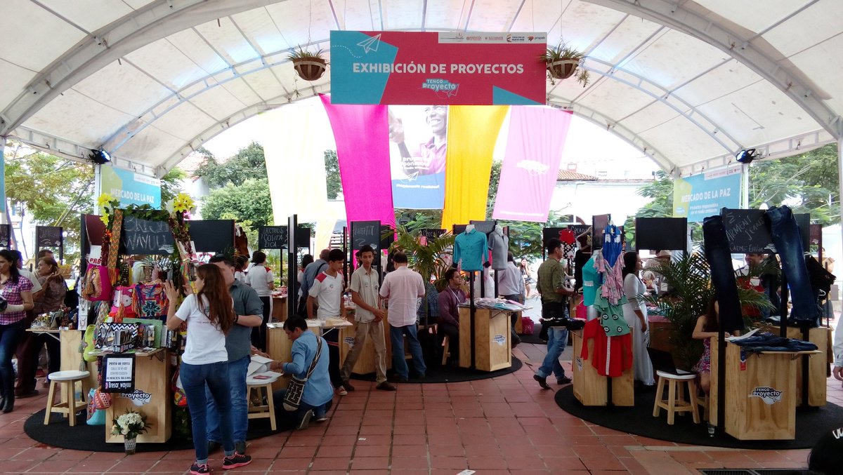 Furepro_'s tweet photo. #TengoUnProyecto ¡Hagamoslo Realidad! Hoy termino la Exhibición de proyectos en el parque 300 años, gracias a todos los asistentes al evento https://t.co/tPgy1HTpkA