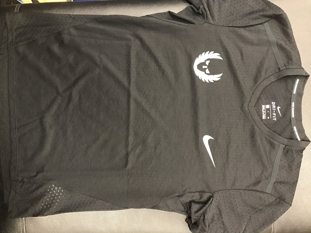 NIKE - ナイキ オレゴンプロジェクト シャツ 黒 大迫傑 ランニング S 新品タグ付き ナイキ オレゴンプロジェクト シャツ 黒 大迫傑 ランニング S
