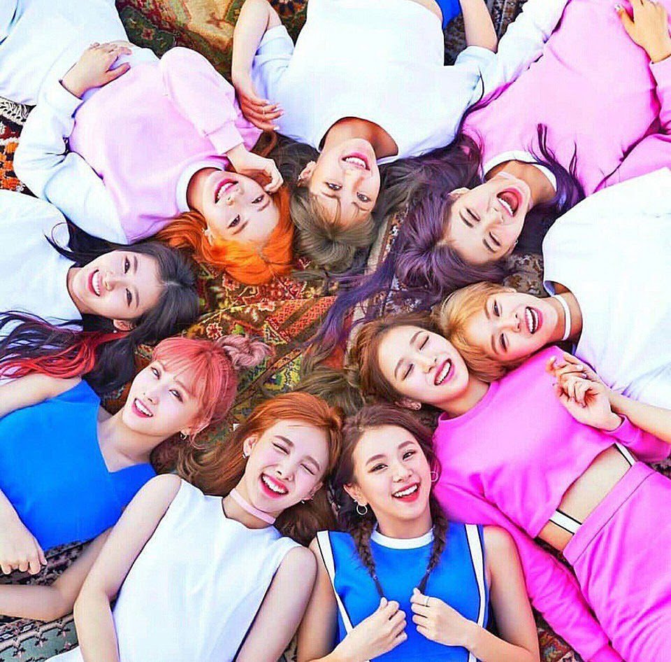 atgpwdjgtx's tweet photo. どっちが好き？

TWICE ➡ RT

Apink ➡ イイネ

#全員フォロー
#韓国好きな人と繋がりたい https://t.co/86otmAwRsG