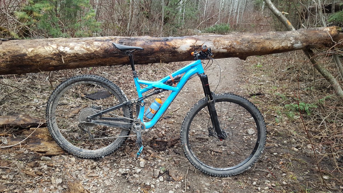 cottle_tanner's tweet photo. This bike is mine, and I love it. Go have a two wheeled adventure. #mtb #enduro #enduroaf @iamspecialized https://t.co/2OhbNEBiot
