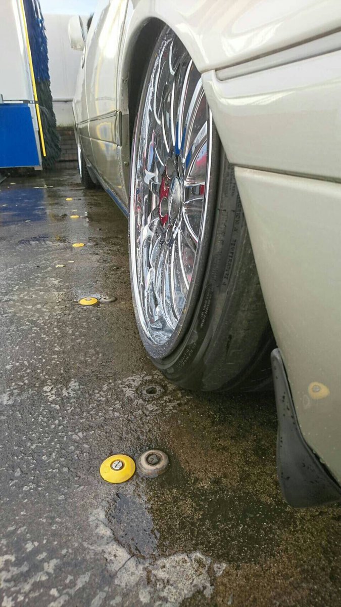mimami37303's tweet photo. 車売ります。
15クラウン
値段15万値下げあり、重低音スピーカーもつくかもしれないです。
詳しくわ…
#車売ります
#クラウン
#15クラウン https://t.co/ucM3BUU3f6