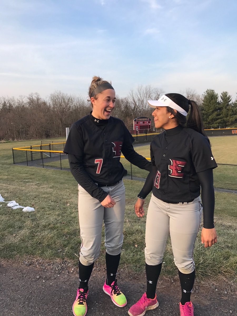 gracegonzo's tweet photo. My go to. My right hand 💗 @KelseyClever https://t.co/ZKdvdaBo5C