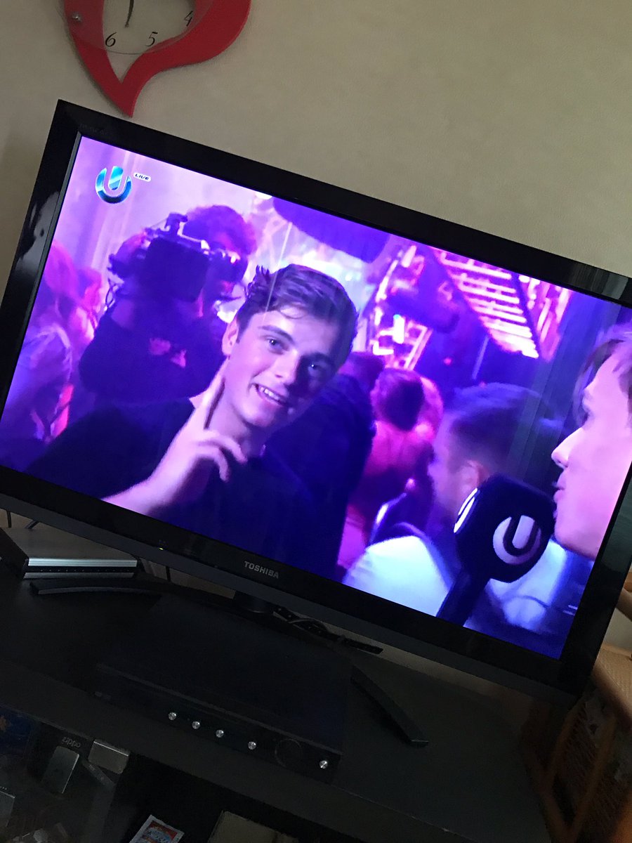 Team_Garrix_'s tweet photo. let's go！！！

#Ultra2017 https://t.co/USlsL03Zf9