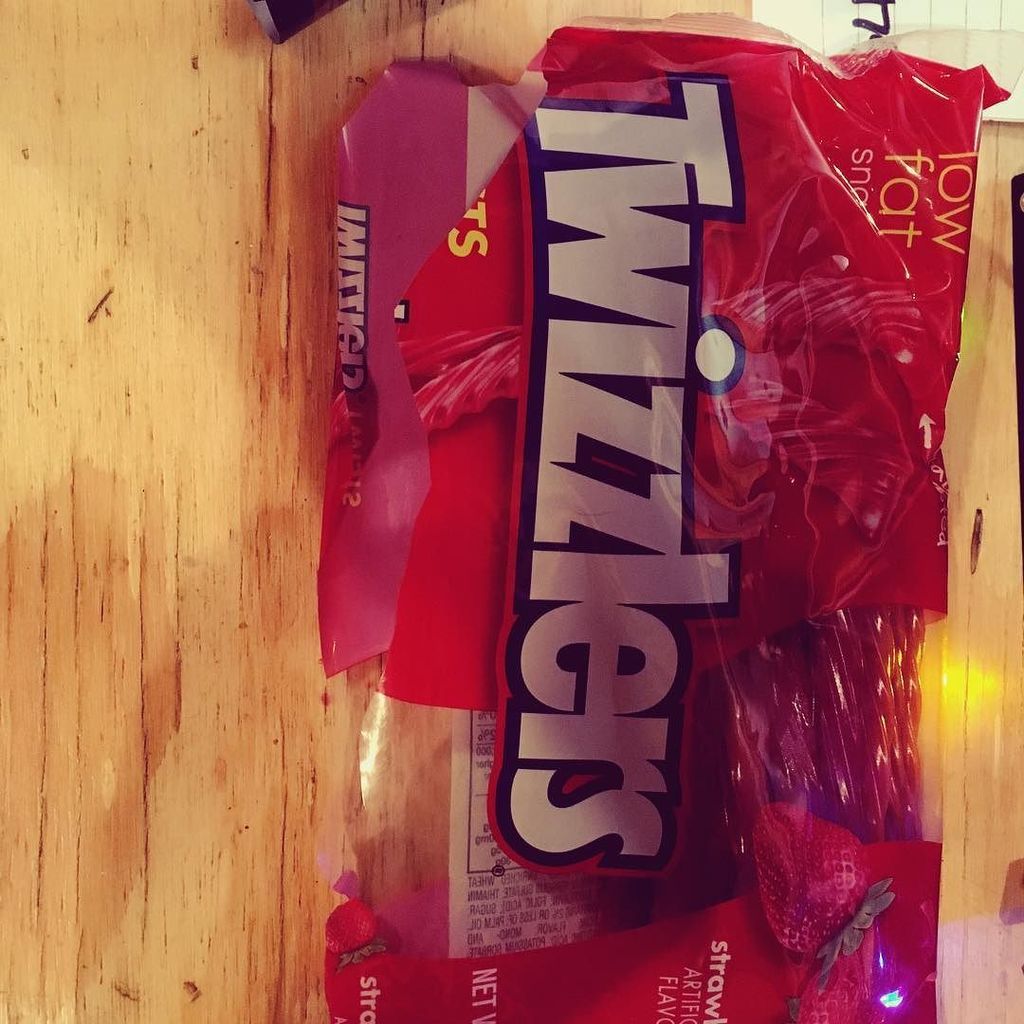 badracket's tweet image. This studio snack is 1% nutritious but 100% genuine snack product ift.tt/2nRoY9k