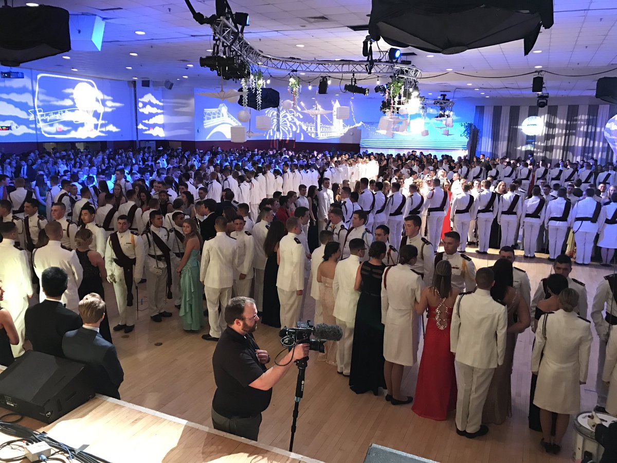 stevefullhart's tweet image. Flew out to Virginia to surprise Mom for her birthday weekend. Plus, ended up at Virginia Tech's Ring Dance. Congrats, Hokies!