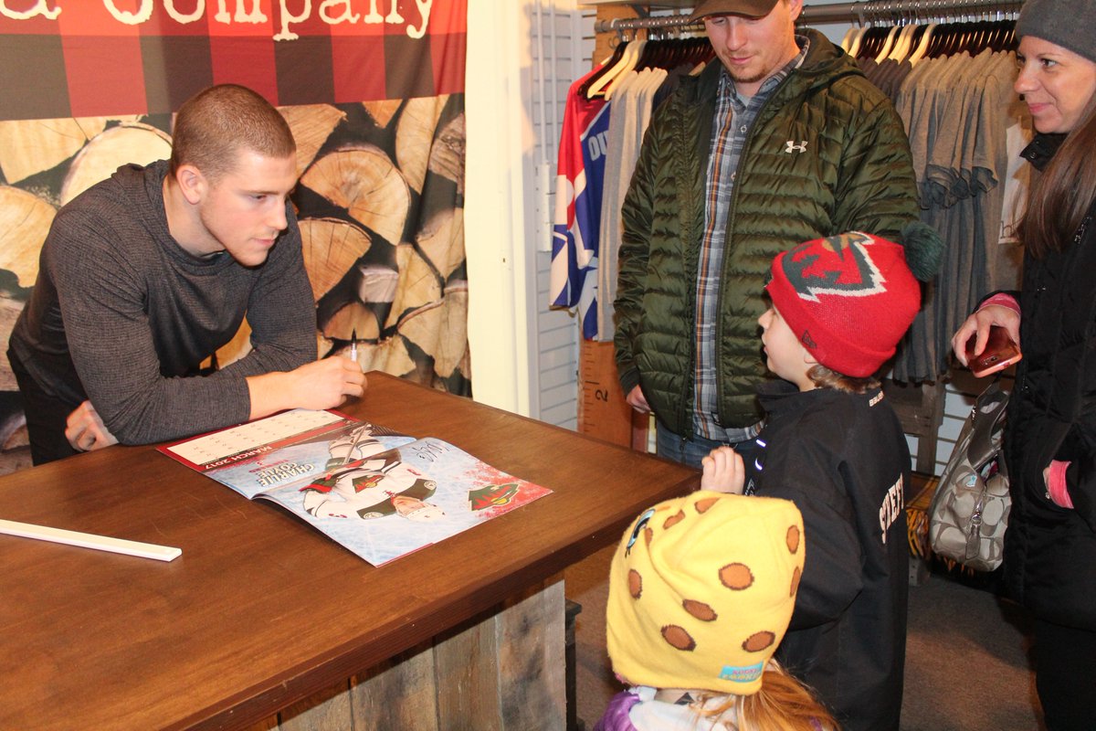 cravesportsco's tweet photo. Cannot say enough of @CharlieCoyle_3 tonight! Thank you for being so awesome with the kids and your fans! An awesome event @MinnesotaCo32! https://t.co/wH5KWgMibg