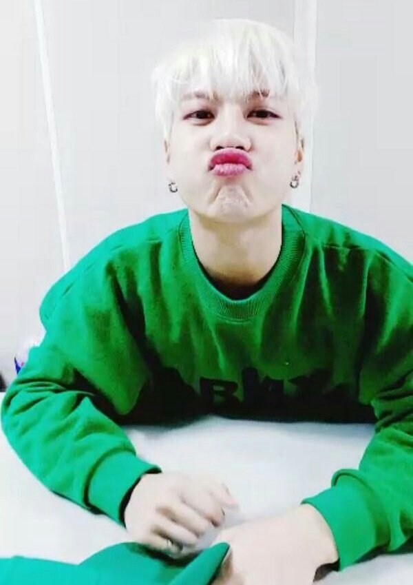 Kurokocchin_11's tweet photo. #WelcomeBackJackson
Our GaGa Back, I Love You!!
I Miss You!
GOT7 💚
#7ornoting 🐦 https://t.co/LB2QIHarAe
