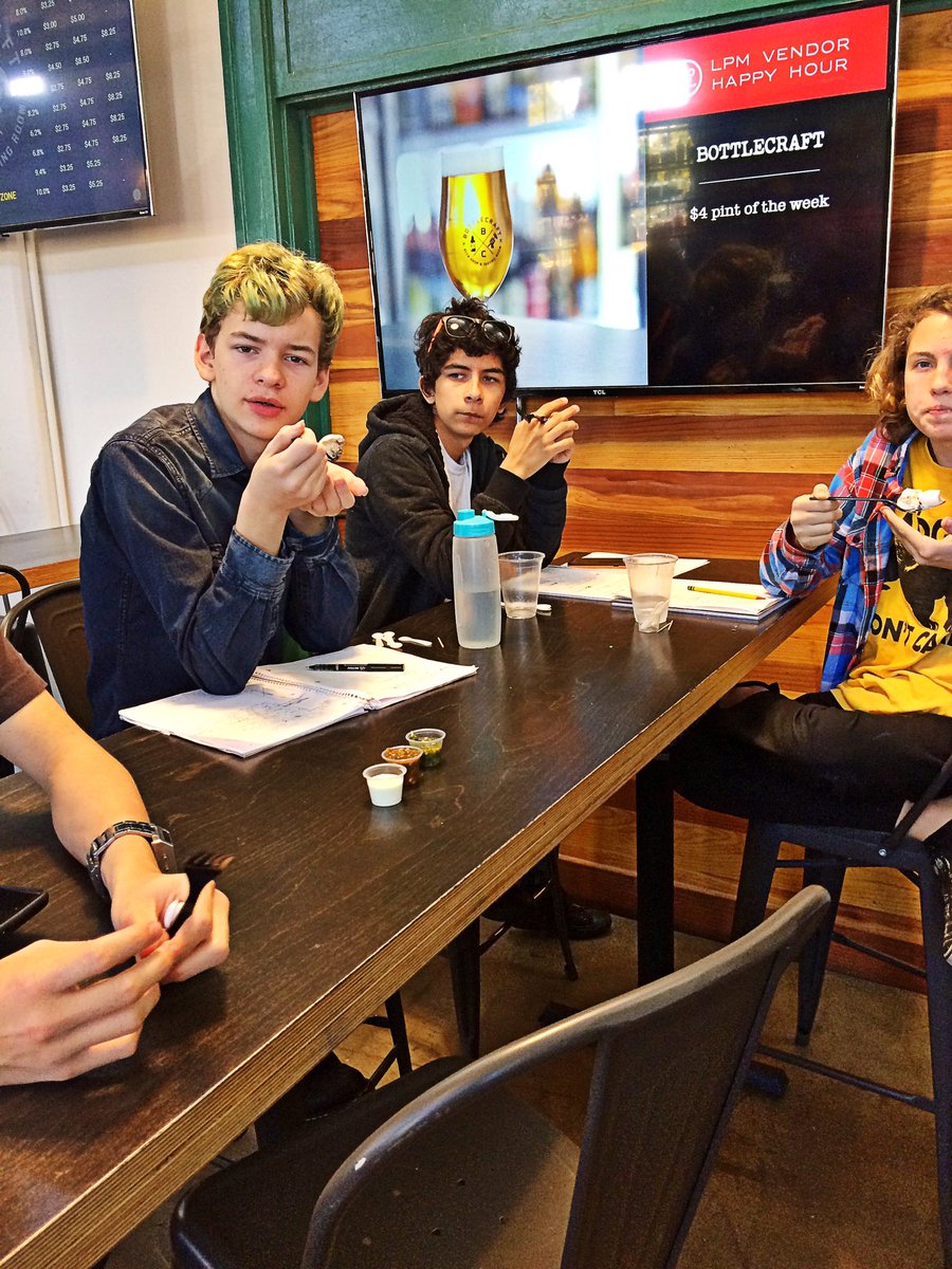 KPaigeWilliams's tweet photo. Food critics @Liberty_Station. #hightechhigh #intersession2017 https://t.co/7lLvrpQOWP
