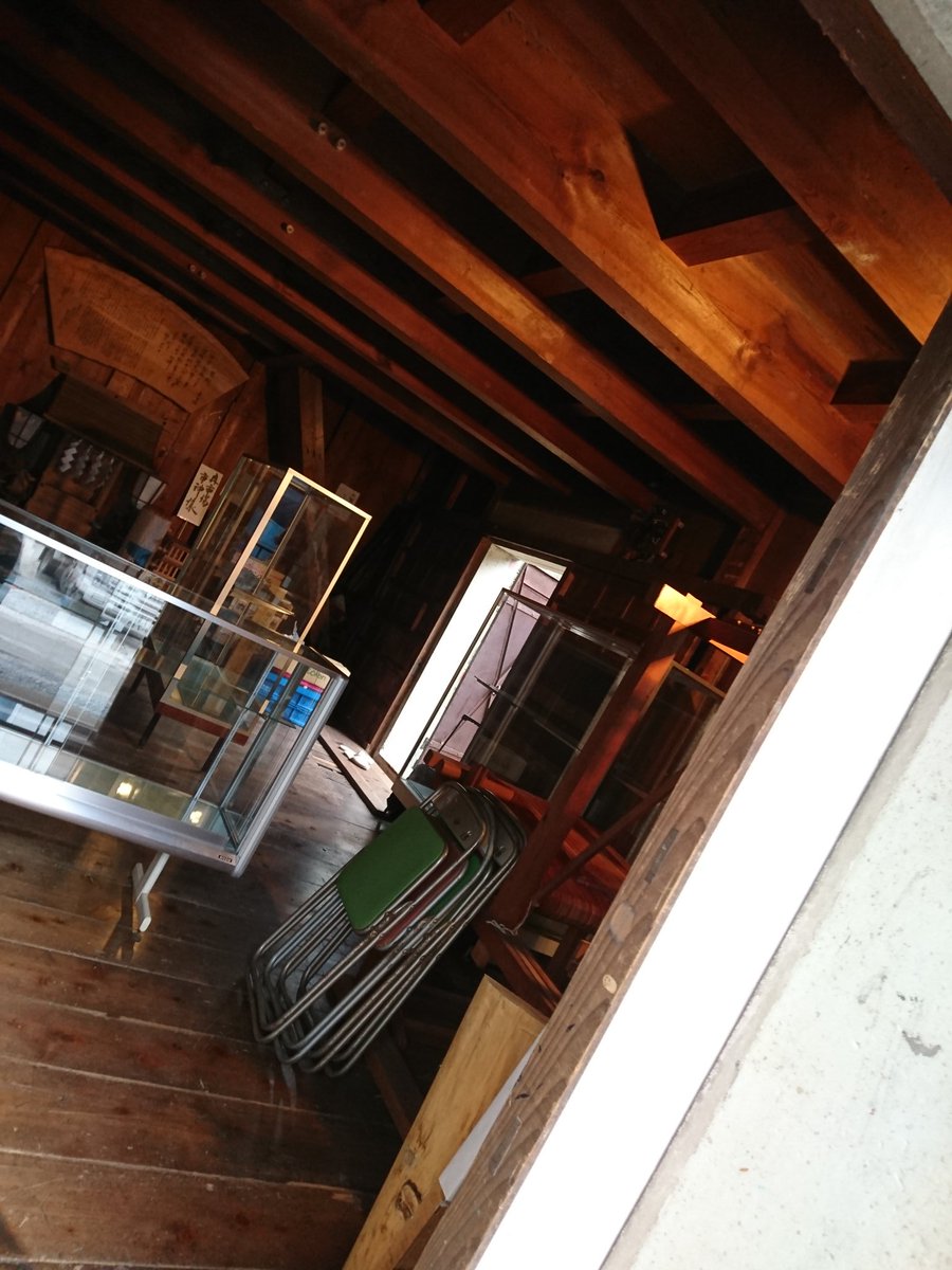 hemuhemuT's tweet photo. 町並みと蔵展の準備にて https://t.co/hRUA9wIQUG