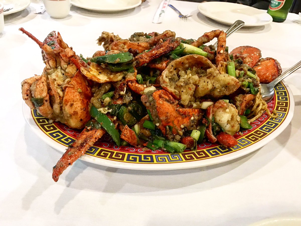 oc_tee's tweet photo. Friday nite dinner. 😁

#StirFriedStringBeans #KungPaoChicken #MongolianBeef #StirFriedLobster #Dinner #ChineseFood #DaAsianDudeWay...🍚🍴😋 https://t.co/u44ksWemi4