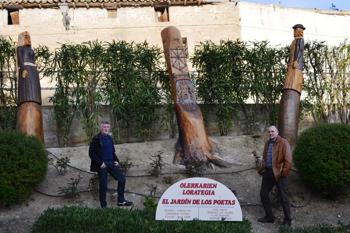 NoticiasNavarra's tweet photo. Hoy, en la edición impresa. Voluntariado que florece https://t.co/GcDnHSOc7v https://t.co/9kThi7MFVG
