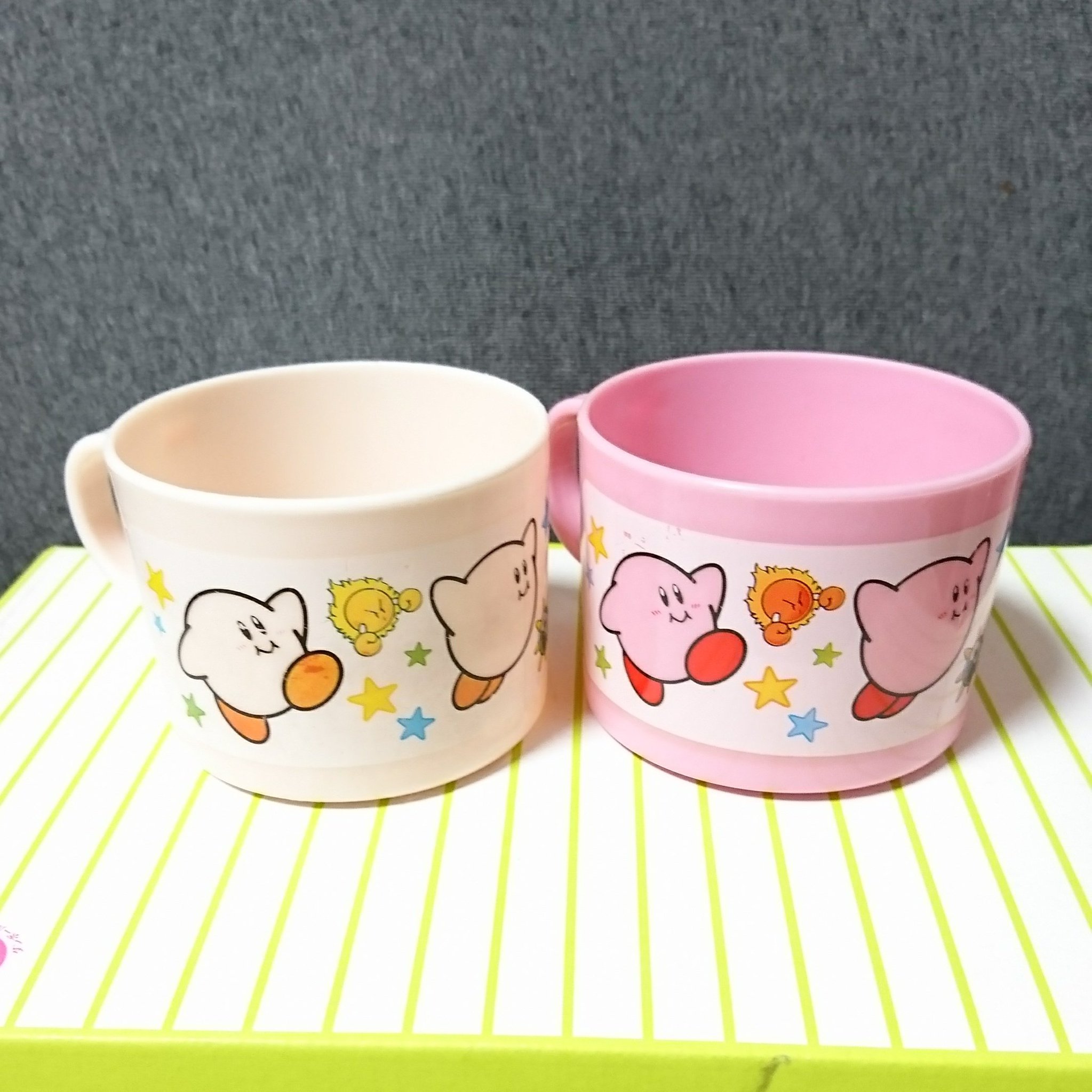 浅葱 15年くらい使ってるカービィボウルのコップと同じのが台所の奥底から出てきました こんなに色変わるもんなんだなぁ